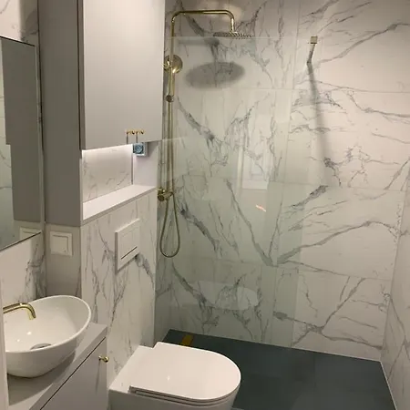 100m2 Sea Apartment, 2 Bathrooms, 500m To The Beach & Pier 索波特