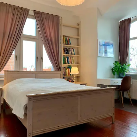 100m2 Sea Apartment, 2 Bathrooms, 500m To The Beach & Pier 公寓 *