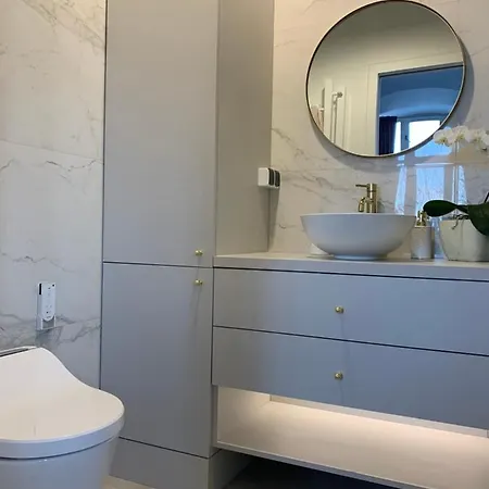 Apartament 100m2 Sea Apartment, 2 Bathrooms, 500m To The Beach & Pier *
