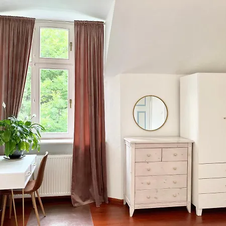 100m2 Sea Apartment, 2 Bathrooms, 500m To The Beach & Pier 公寓 *