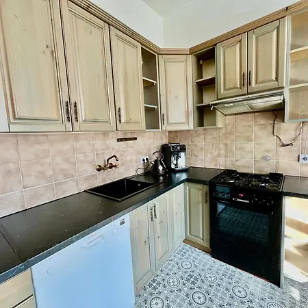100m2 Sea Apartment, 2 Bathrooms, 500m To The Beach & Pier Apartament